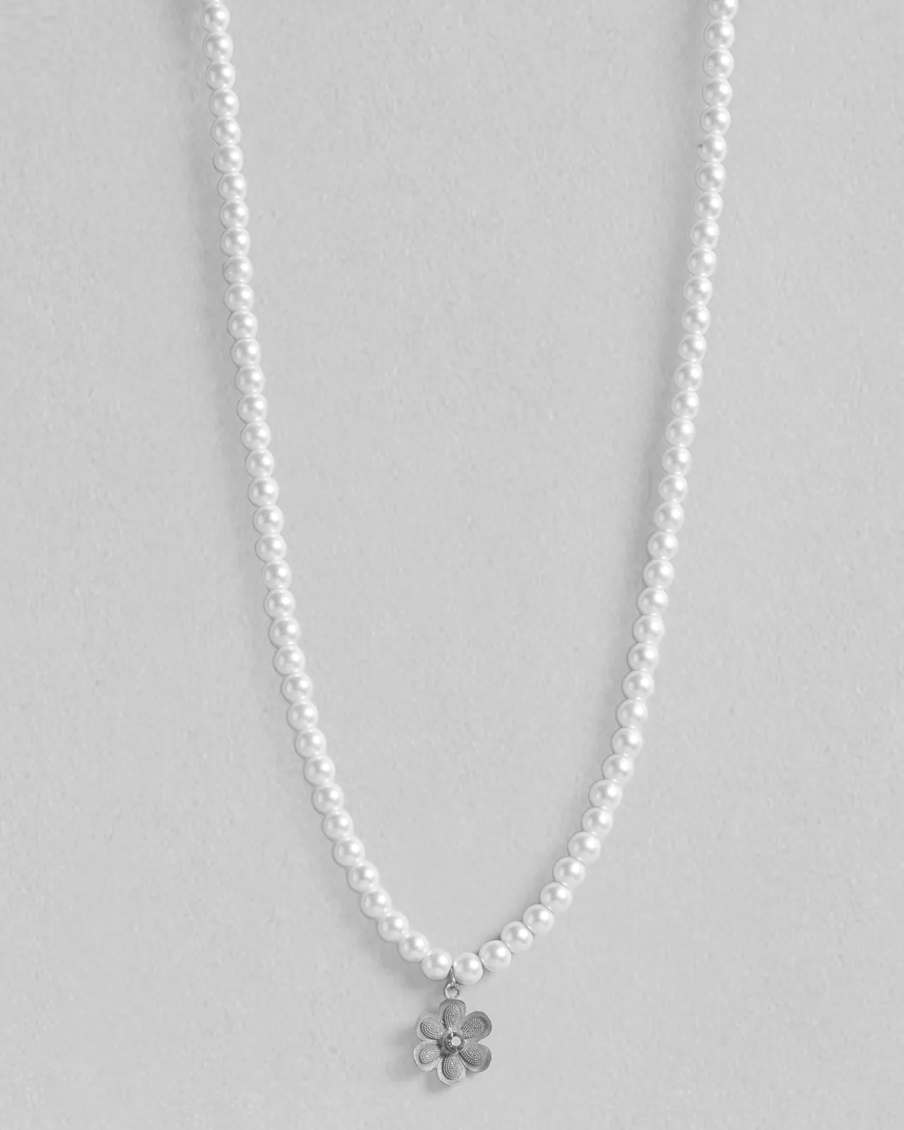 Product, Jewellery, Neck Chains photography by CPH Studio, photograph 4