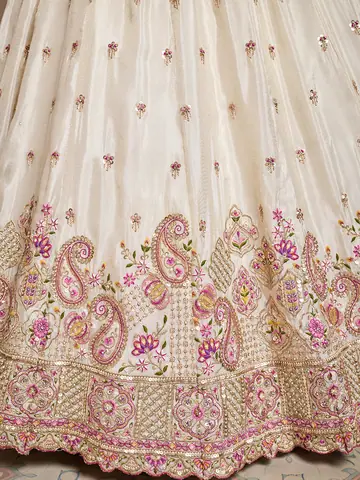 Lehenga, Uber Premium photography by CPH Studio, photograph 3