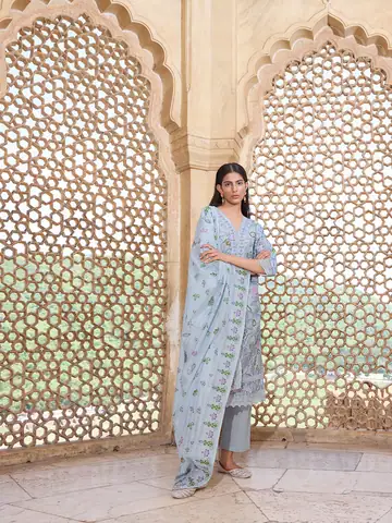 Dresses & Kurtis, Outdoor photography by CPH Studio, photograph 22