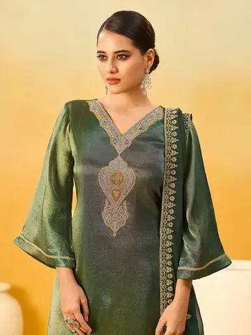 Dresses & Kurtis, Set Shoot photography by CPH Studio, photograph 25