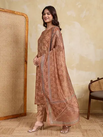 Dresses & Kurtis, Uber Premium photography by CPH Studio, photograph 52