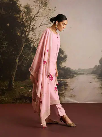 Dresses & Kurtis, Campaign photography by CPH Studio, photograph 11