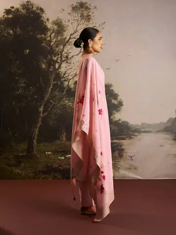 Dresses & Kurtis, Campaign photography by CPH Studio, photograph 10