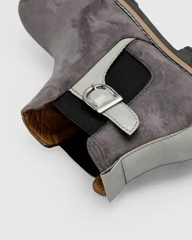 Product, Footwear, Boots photography by CPH Studio, photograph 5
