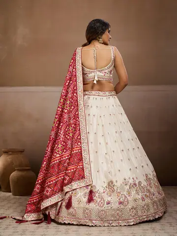 Lehenga, Uber Premium photography by CPH Studio, photograph 13