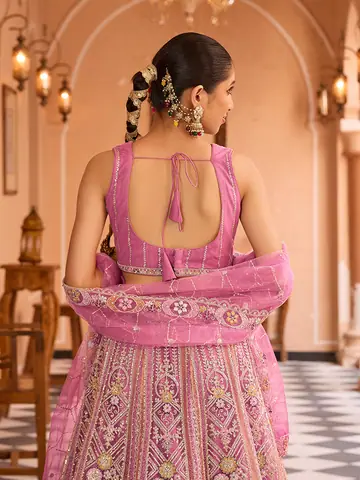 Lehenga, Outdoor Shoot photography by CPH Studio, photograph 12