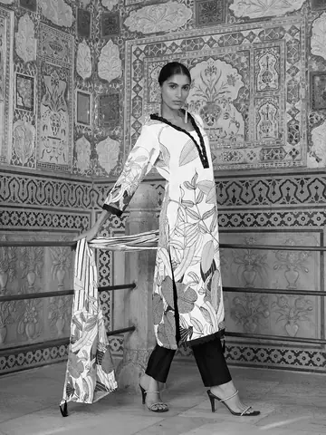 Dresses & Kurtis, Outdoor photography by CPH Studio, photograph 46