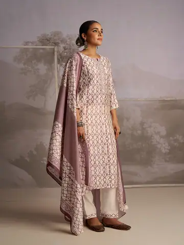 Dresses & Kurtis, Campaign photography by CPH Studio, photograph 4