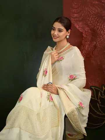 Sarees, Uber Premium photography by CPH Studio, photograph 60