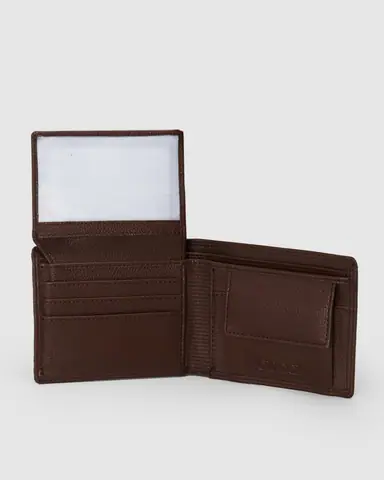 Product, Bags, Men’s Wallets photography by CPH Studio, photograph 4