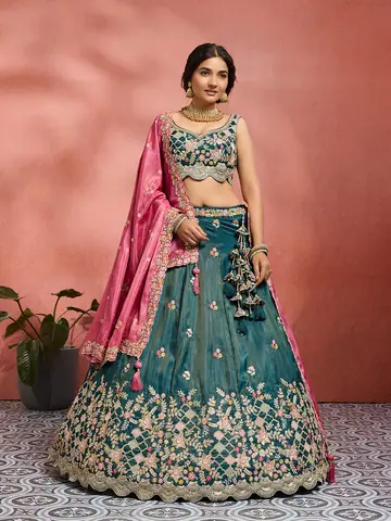 Lehenga, Uber Premium photography by CPH Studio, photograph 77