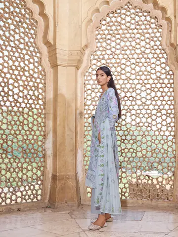 Dresses & Kurtis, Outdoor photography by CPH Studio, photograph 24