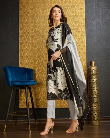 Dresses & Kurtis, Set Shoot photography by CPH Studio, photograph 4