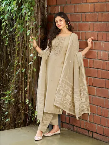 Dresses & Kurtis, Outdoor photography by CPH Studio, photograph 16