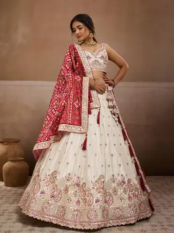 Lehenga, Uber Premium photography by CPH Studio, photograph 18
