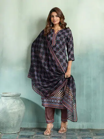 Dresses & Kurtis, Uber Premium photography by CPH Studio, photograph 21
