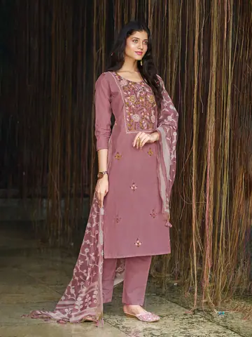 Dresses & Kurtis, Outdoor photography by CPH Studio, photograph 19