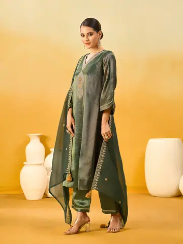 Dresses & Kurtis, Set Shoot photography by CPH Studio, photograph 23