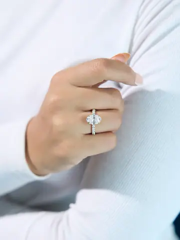 Jewellery, Uber Premium photography by CPH Studio, photograph 4