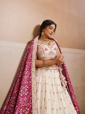 Lehenga, Uber Premium photography by CPH Studio, photograph 9