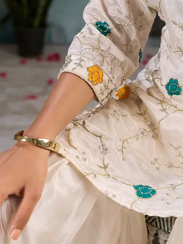 Dresses & Kurtis, Uber Premium photography by CPH Studio, photograph 33