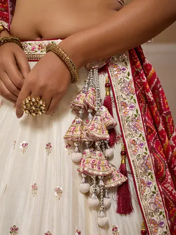 Lehenga, Uber Premium photography by CPH Studio, photograph 17