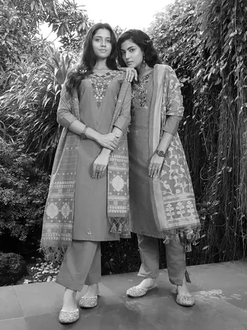 Dresses & Kurtis, Outdoor photography by CPH Studio, photograph 41