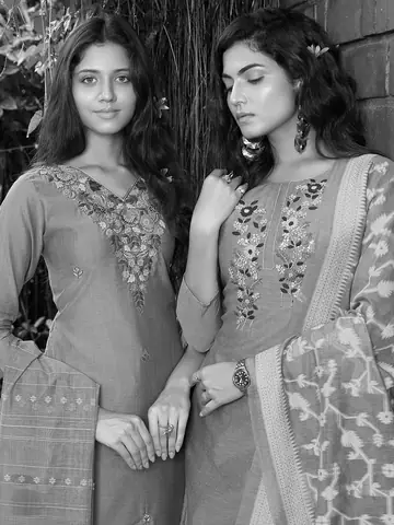 Dresses & Kurtis, Outdoor photography by CPH Studio, photograph 42