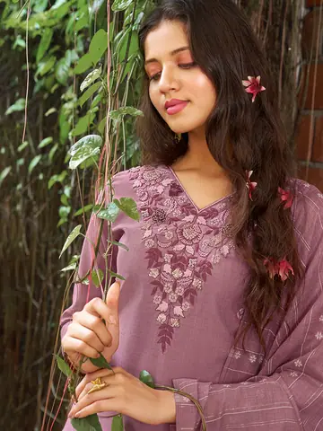 Dresses & Kurtis, Outdoor photography by CPH Studio, photograph 4